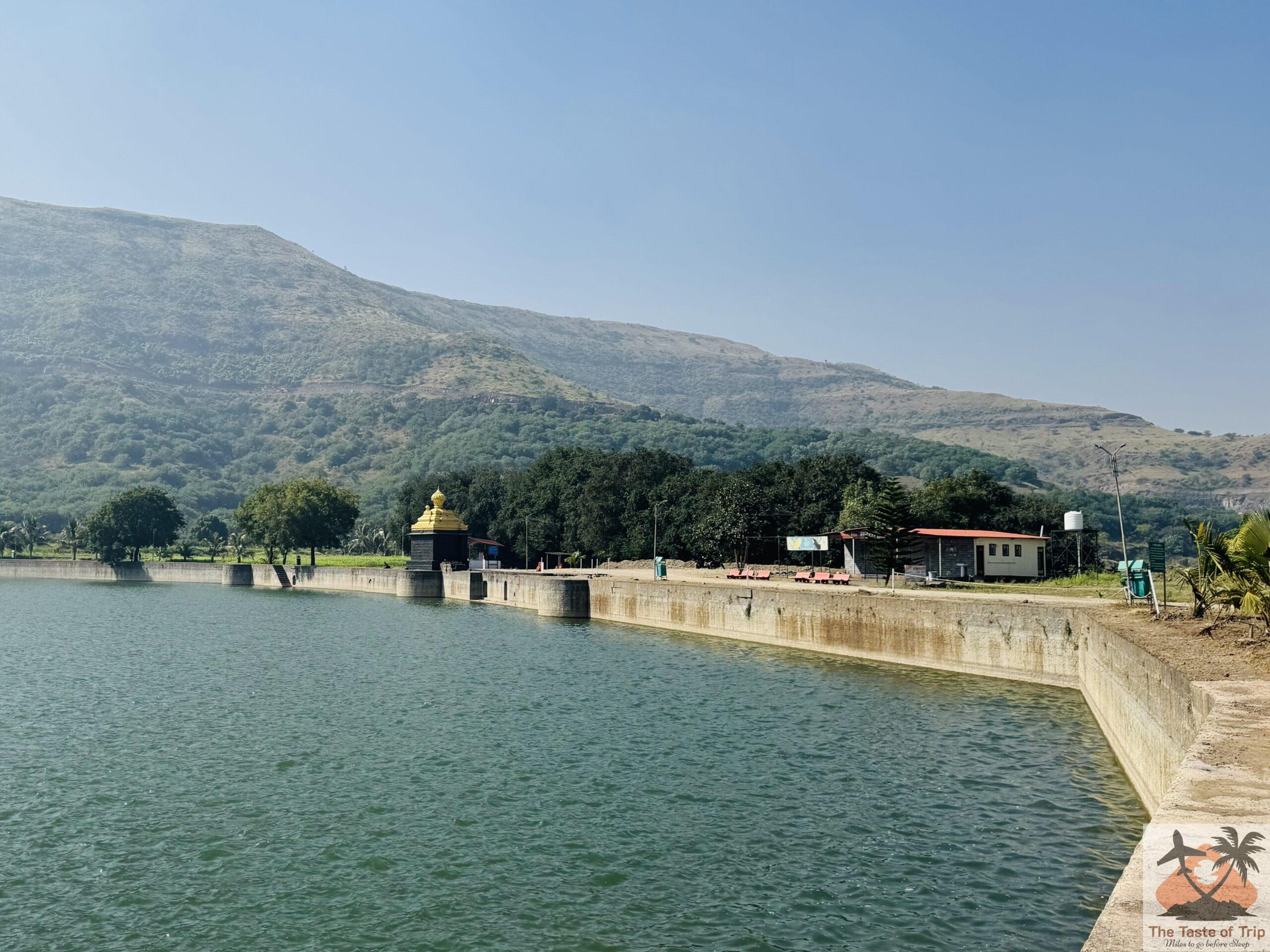 Mastani Lake Pune – A Scenic Lake Surrounded by Green Hills